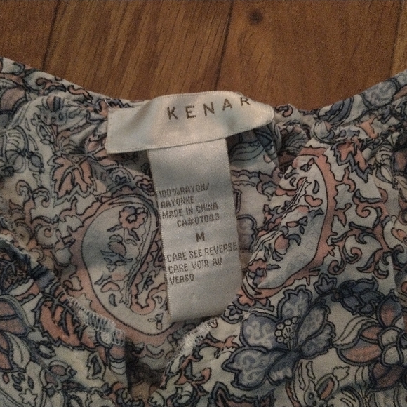 Top - Picture 2 of 2